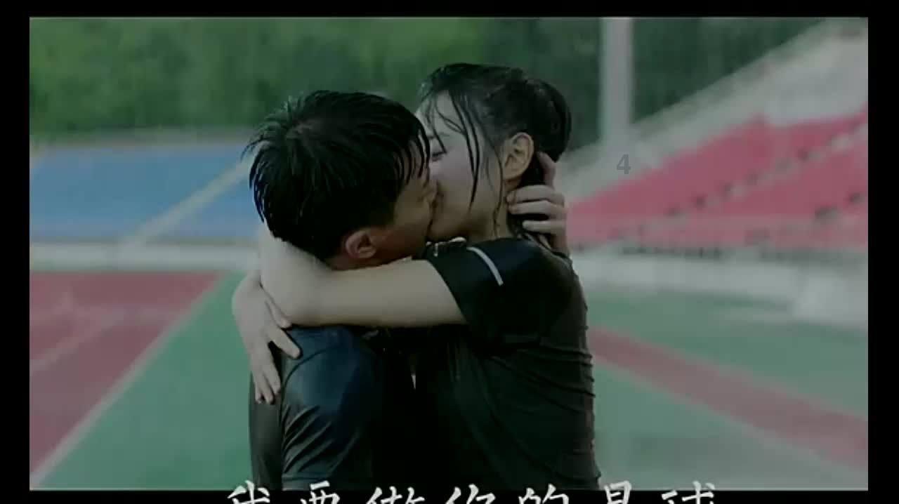 动漫人物吃东西